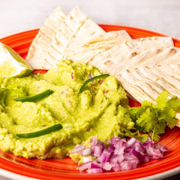 Nachos cu Guacamole